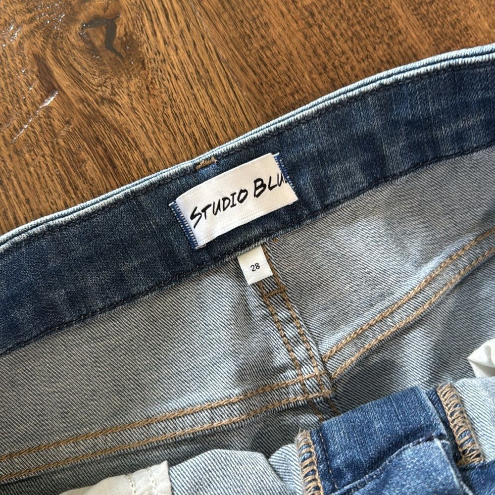 Studio Blue flare jeans. Sz 28 - Picture 2 of 3